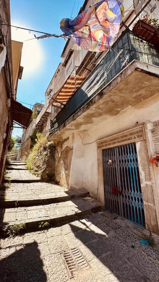 L'Oasi Di Luis Villa Napoli Exterior foto